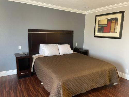 Motel Legacy Inn & Suites