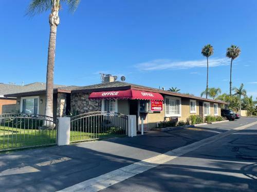 Motel Legacy Inn & Suites
