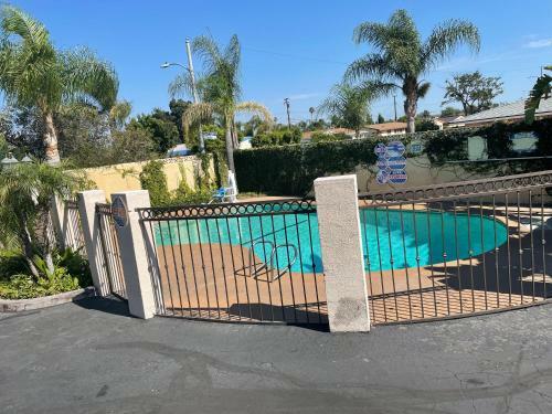 Motel Legacy Inn & Suites