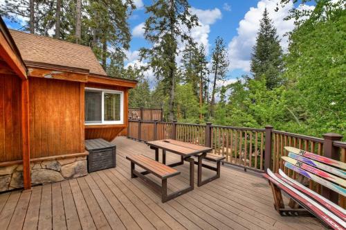 Doormat Vacation Rentals - Pine Rock Cabin