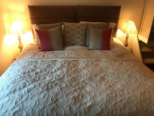 Church Farm House Bed And Breakfast
