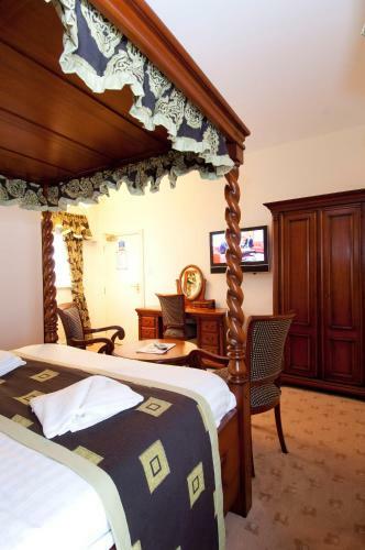 Posada Globe & Crown