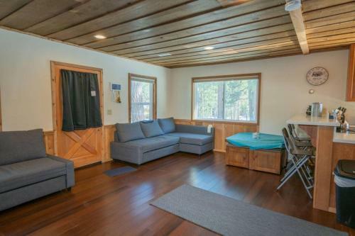 Pine Cone Cottage