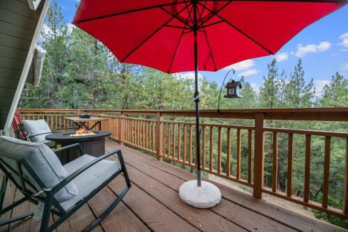 Moonridge Bear Mountain Cabin