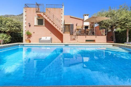 New! Villa Ramis