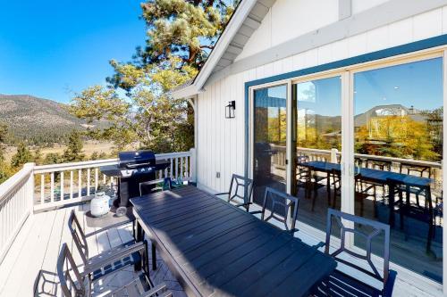 Starlight Lodge