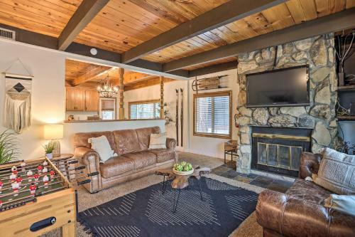 Cozy Cabin About 3 Mi To Big Bear Mtn Ski Resort!