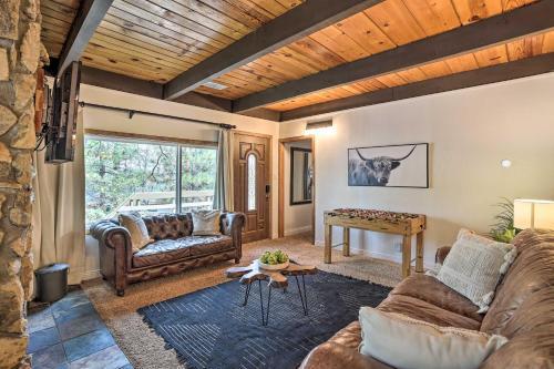 Cozy Cabin About 3 Mi To Big Bear Mtn Ski Resort!