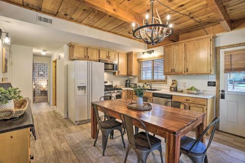 Cozy Cabin About 3 Mi To Big Bear Mtn Ski Resort!