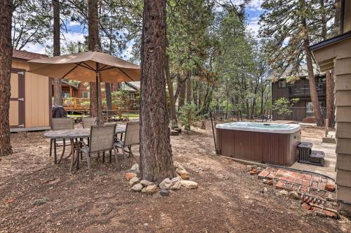 Cozy Cabin About 3 Mi To Big Bear Mtn Ski Resort!