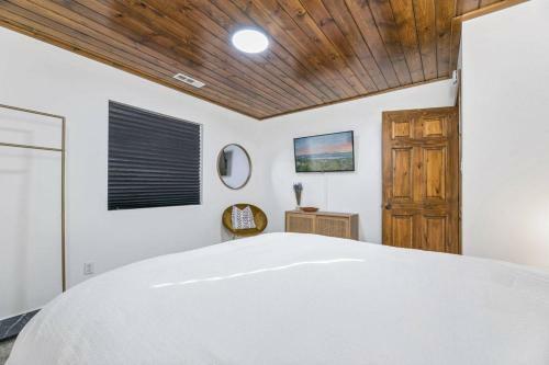 Yellow Pine Lodge