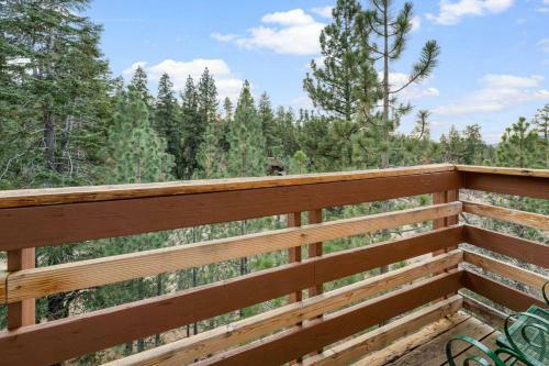 Pine Trail Perch