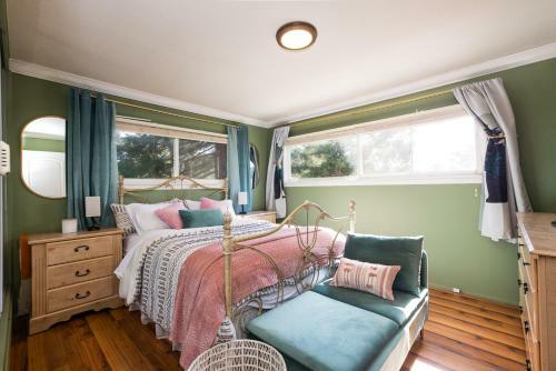 Bear Cabin-central Ac, Play Deck, Jacuzzi