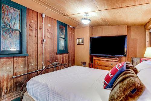 Hobbit House In Big Bear