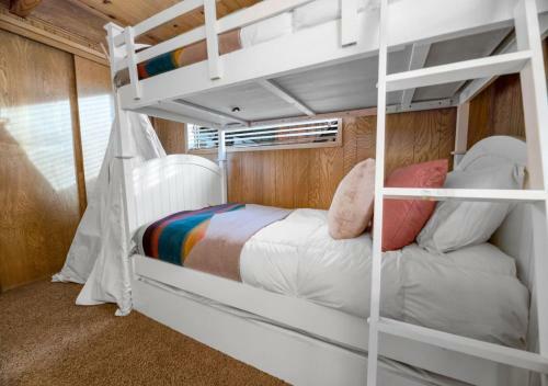 Big Bear Treehouse