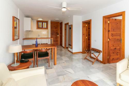 Apartamentos Parque Santiago III
