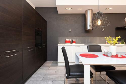 Stylish Apartment With Parking In Telliskivi
