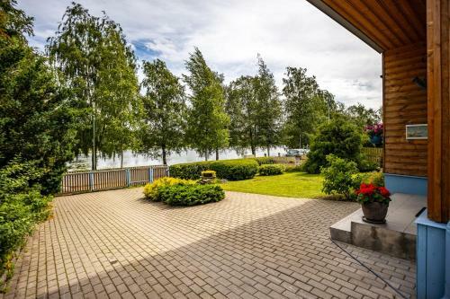 Lakeview Beach Apartment In Viljandi