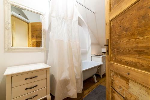 Bohemian Hideout, Old Town - Tartu Home Apartments