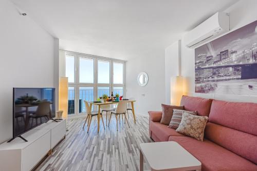 Apartment Tower Near The Beach