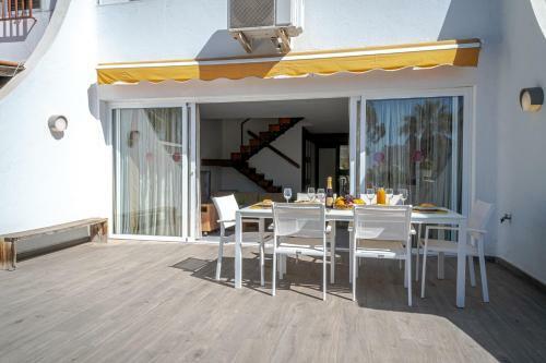 Duplex Rebeca Free Wifi