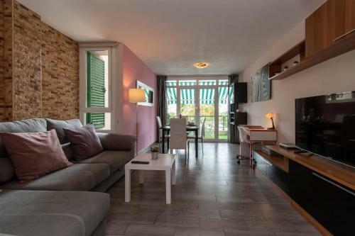 Apartamento Duplex In Las Vi�as