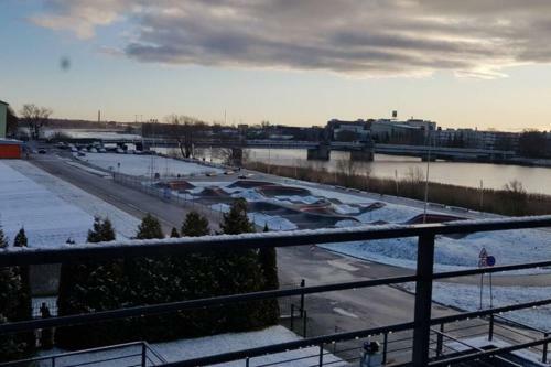 P�rnu River And Central City View Apartment