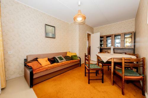 Spacious Beach Apartment