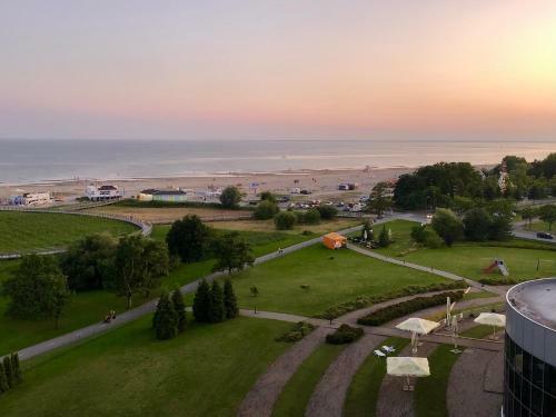 Spacious Holiday Apartment With Wifi And Parking