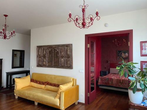 R�vala Boulevard Apartment