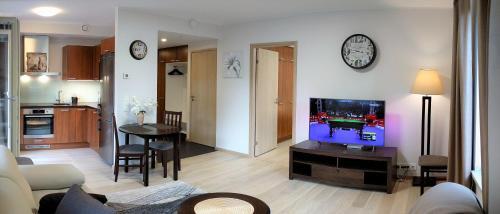 Royal Apartment C. R. Jakobsoni 7
