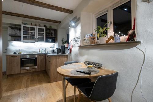 Like Home Apartments Salme 31