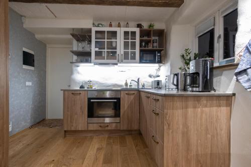 Like Home Apartments Salme 31