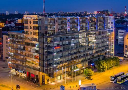 Airhome - Old Town View Apartment