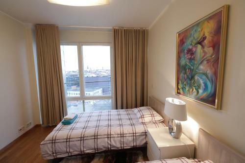 Airhome - Old Town View Apartment