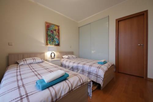 Airhome - Old Town View Apartment
