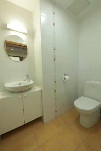 Airhome - Old Town View Apartment