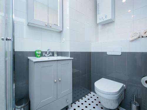 Gonsiori 7 Lux Apartment