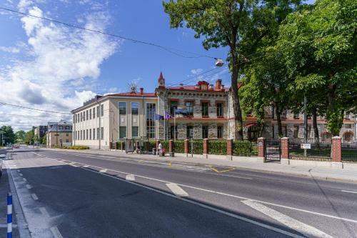Apartments Near Old Town