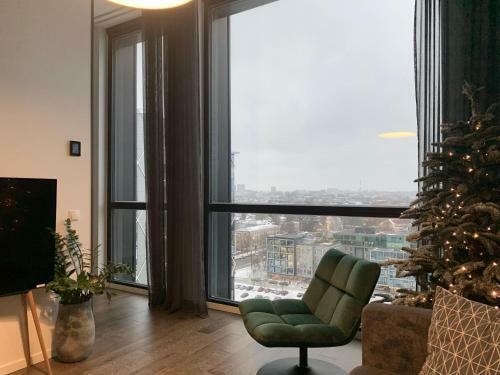 Orange Apartments Tower & Free Parking