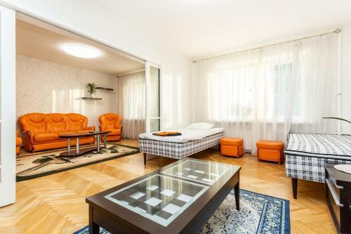 3 Room Central Apartment 90m2 Free Parking