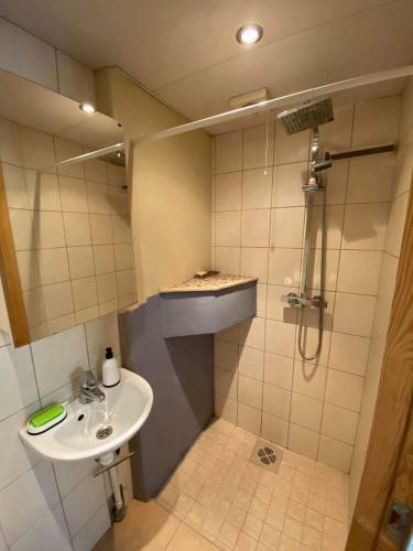 Rental Apartment Toom-kuninga