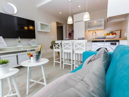 Navy Style Friendly Apartment