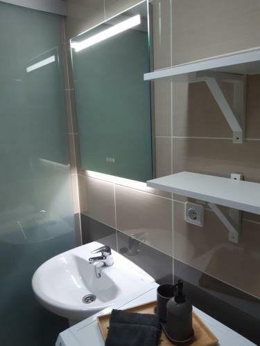 Yumbo Holiday Apartment - Tanife