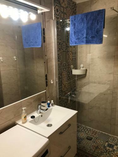 Yumbo Beach Apartment Perfect Location Free Fast Wifi