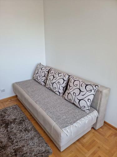 Apartman Tajna