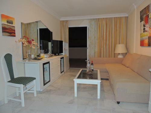 Apartamento Romantic Retreat With Marine View