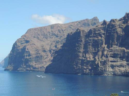 Apartamento Romantic Retreat With Marine View