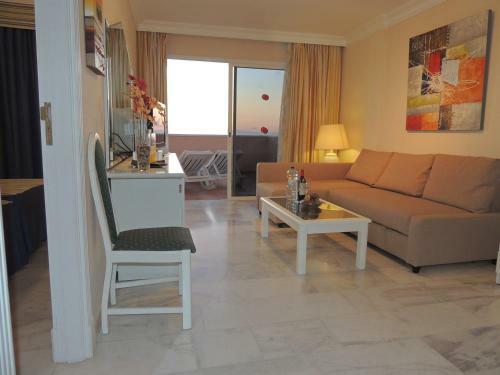 Apartamento Romantic Retreat With Marine View