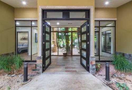 Hotel Rancho Haas